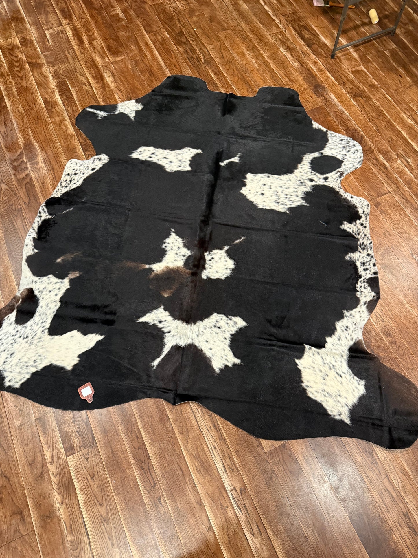 AT - Black & White - Rug 1