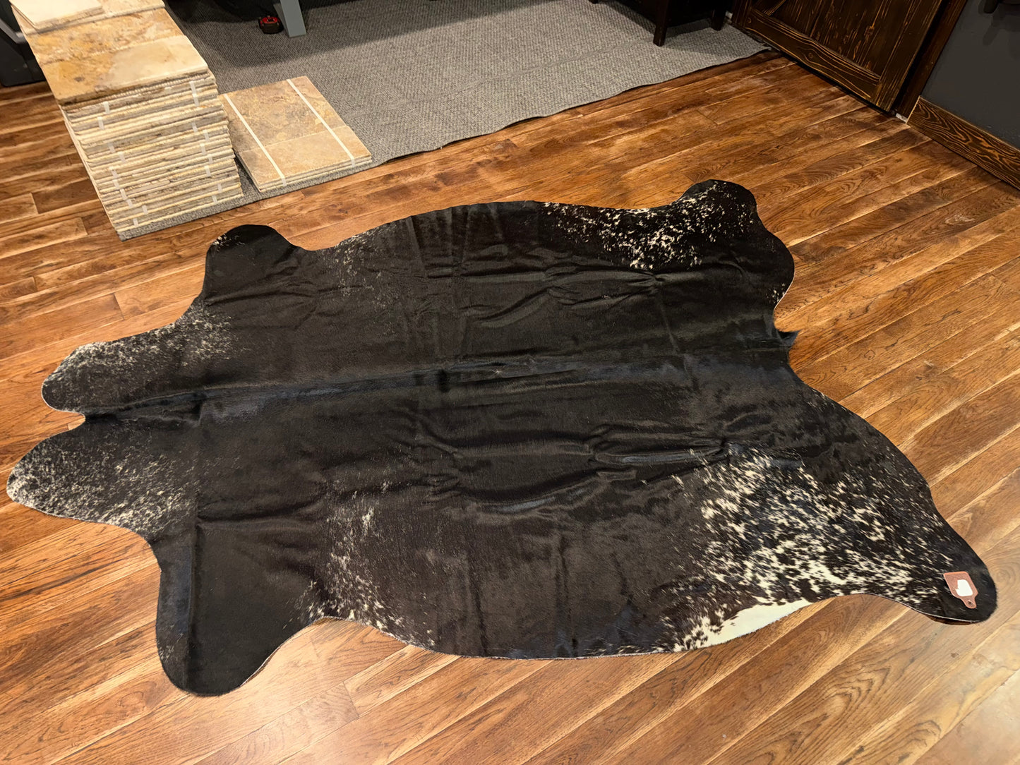 AT - Black and White - Rug 3