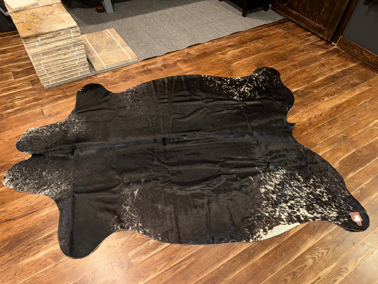 AT - Black and White - Rug 3