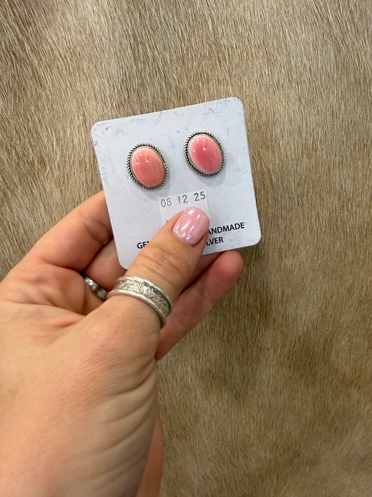 Pink Conch Oval Studs
